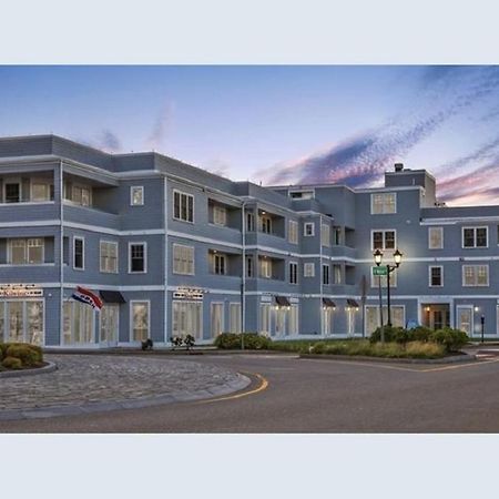 Downtown Plymouth Waterfront Luxury Condos Exterior foto