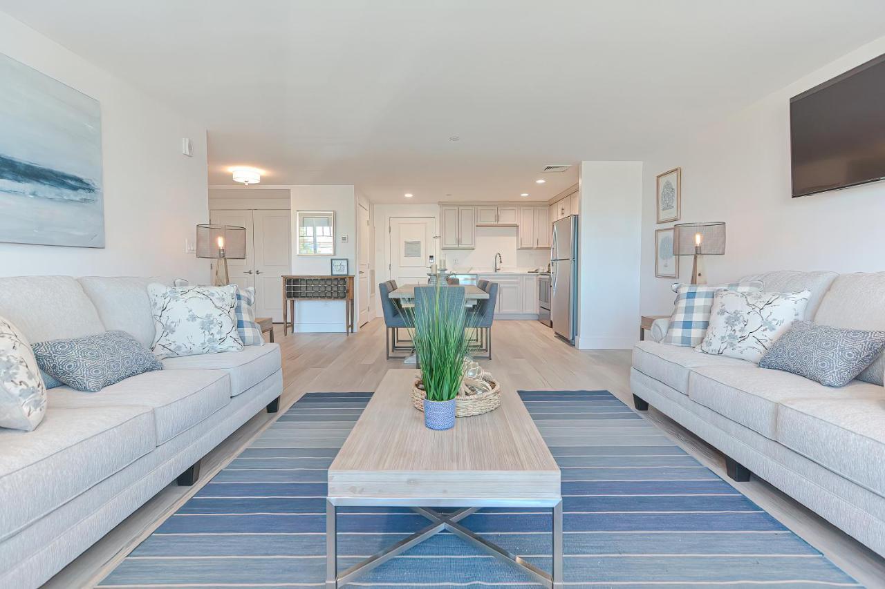 Downtown Plymouth Waterfront Luxury Condos Exterior foto